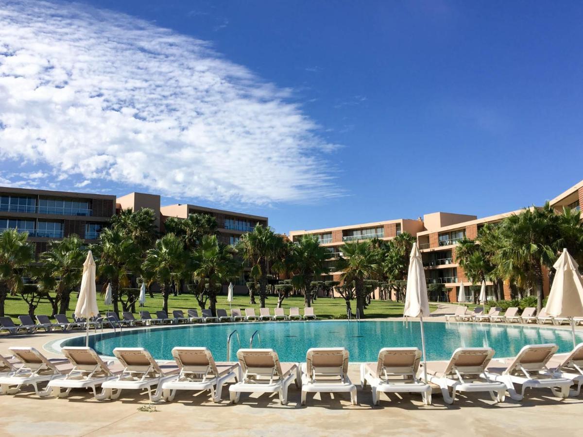 Salgados, Relax & Fun For Family Apartment กีอา ภายนอก รูปภาพ